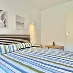 3 Habitaciones, Terraza Y A 200 Metros De La Playa
