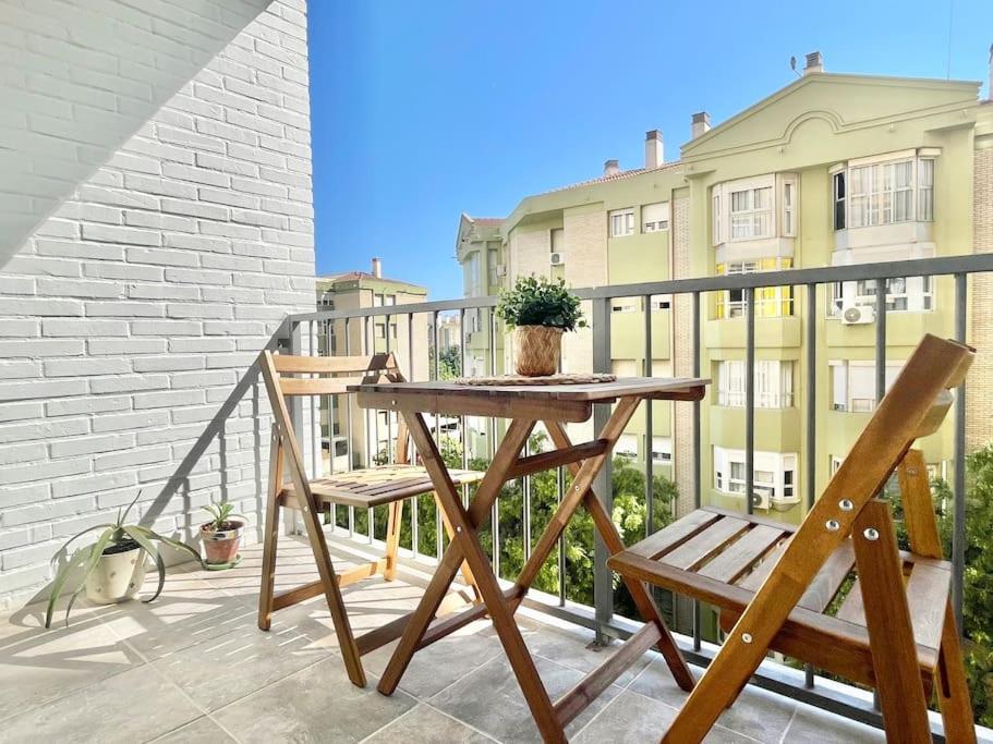 3 Habitaciones, Terraza Y A 200 Metros De La Playa Apartment Malaga